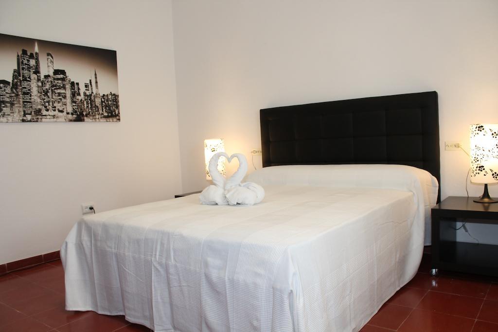 Can Mossenyer San Antonio Abad Habitación foto