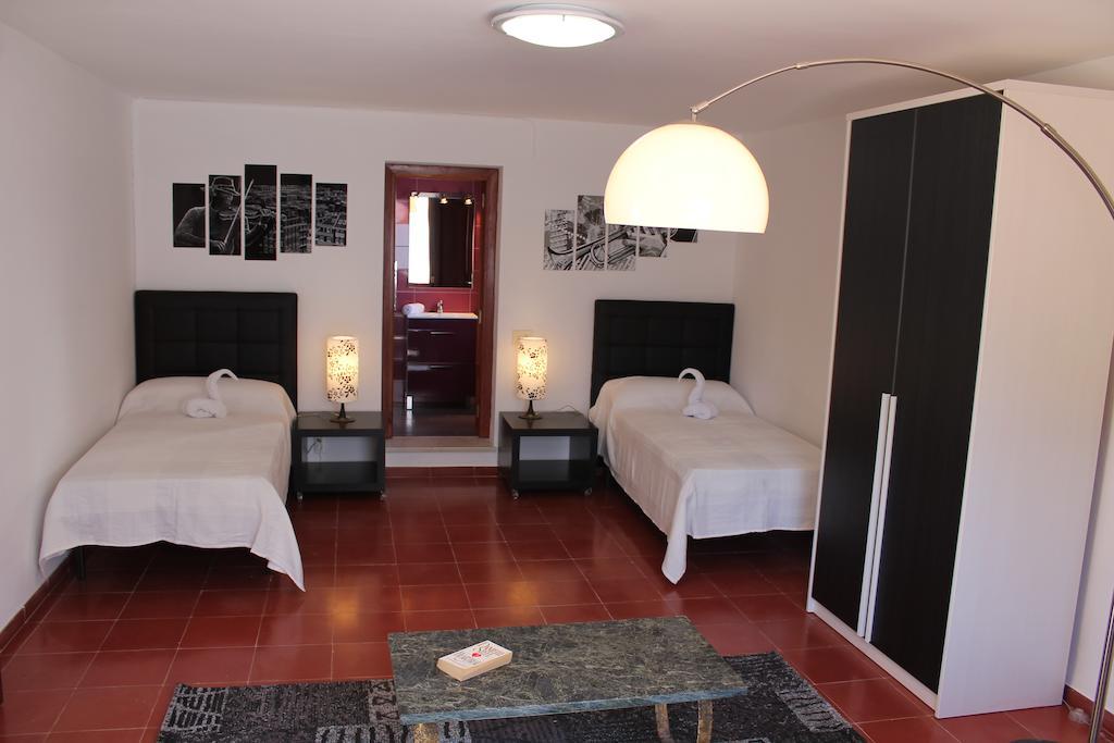 Can Mossenyer San Antonio Abad Habitación foto